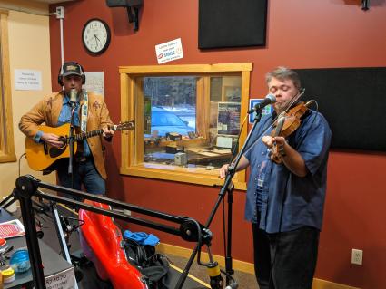 Pushing Chain - photo by Will Moore