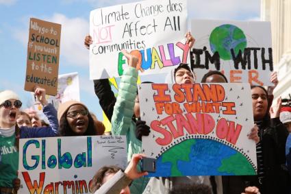 Youth climate activists in St. Paul March 15. Photo by Peder Lindell Youth climate activists in St. Paul March 15. Photo by Peder Lindell
