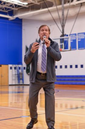 Olympian Billy Mills told students to find their dreams - Photo by Michael McHugh