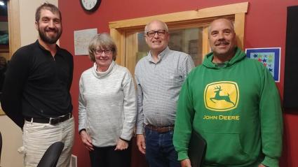 (from left) Dave Mills, Ginny Storlie, Bruce Martinson, Mickey Brazell. Photo by Rhonda Silence